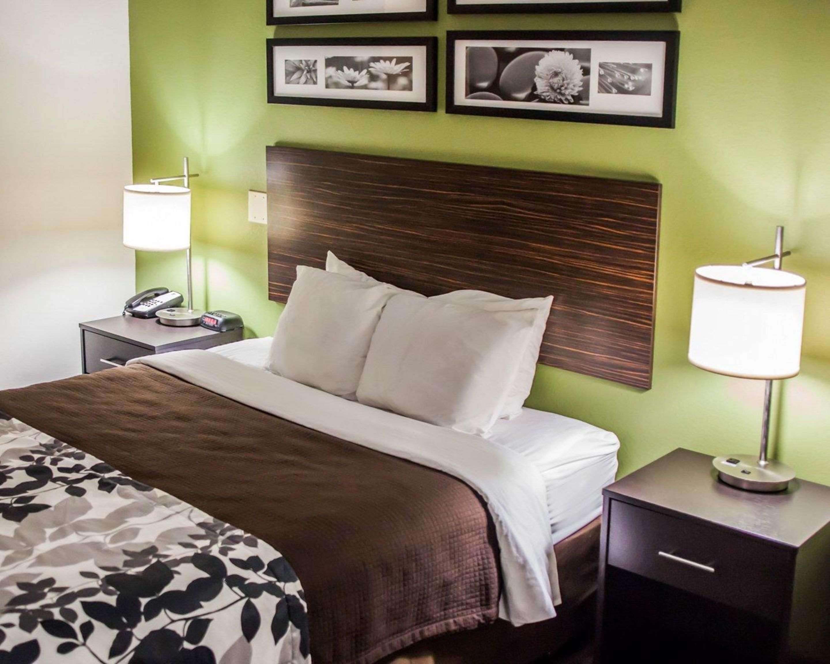 Garner Hotel Topeka West By Ihg Экстерьер фото